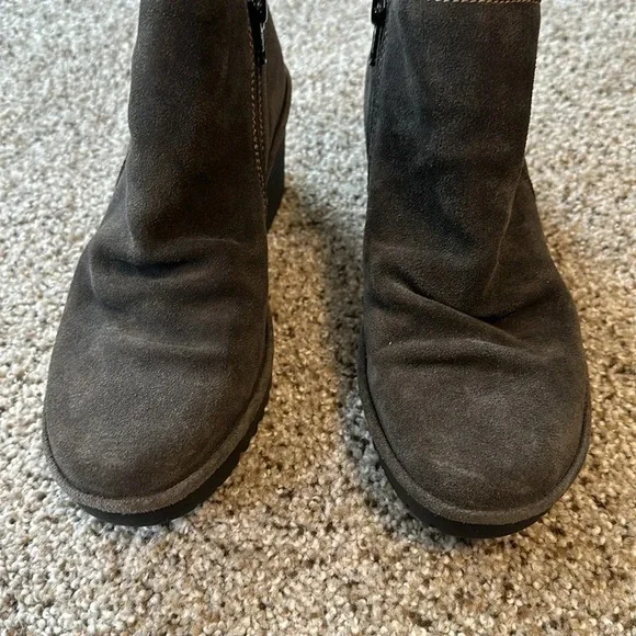 Fly London WEZO Suede Booties, EUC, Size 37 - Picture 2 of 7